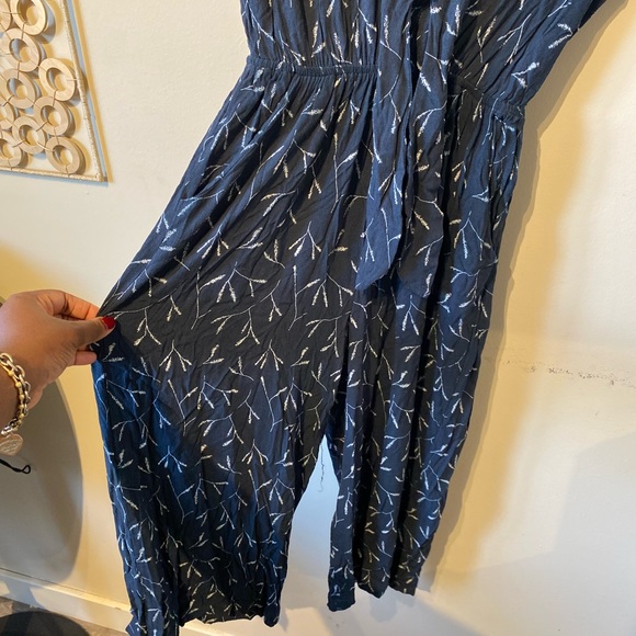 Universal thread small rayon jumpsuit… - Picture 3 of 7